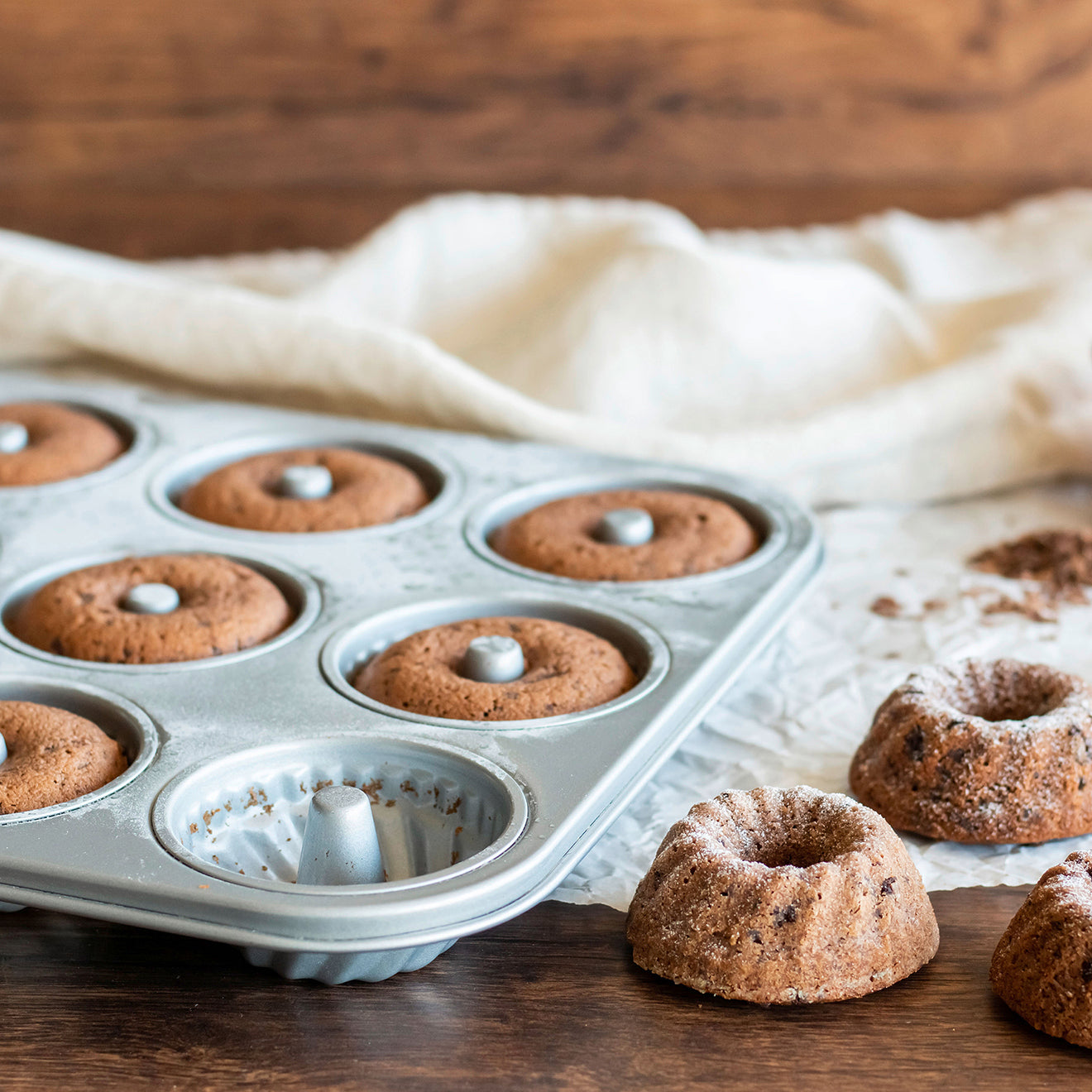 STADTER We love baking - 12 cups MINI BUNDT CAKE PAN