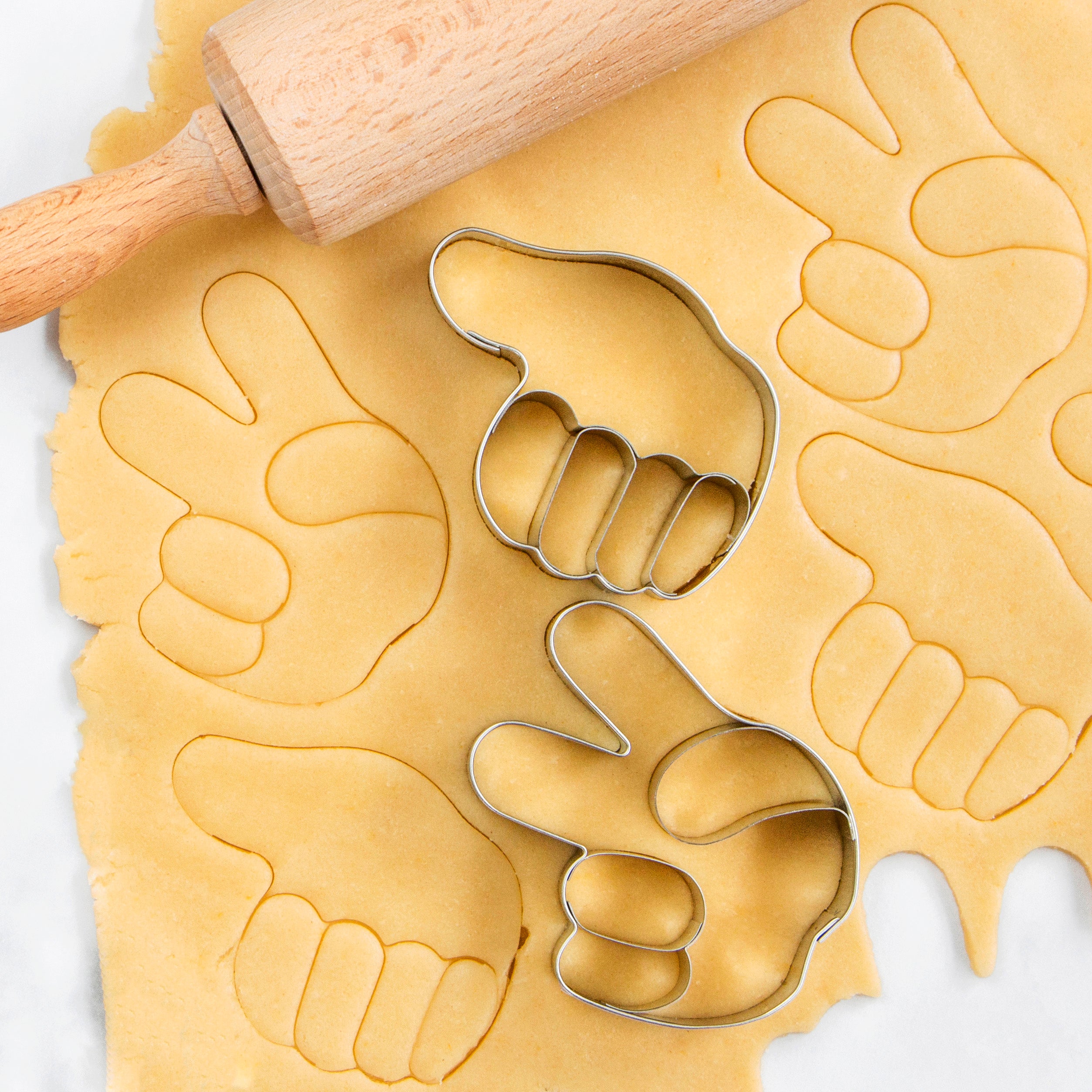 STÄDTER Good & Victory embossing cookie cutter